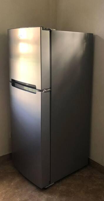 Kelly'S Studio Apartment - Rental Near Airport, Amenities And Bus Route Saint Philip Luaran gambar
